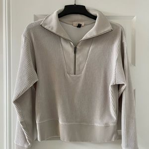 Universal Threads half zip velvet sweater taupe tan